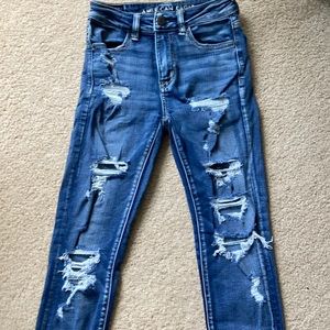American Eagle Blue Skinny Jeans. Size 0, Ripped.